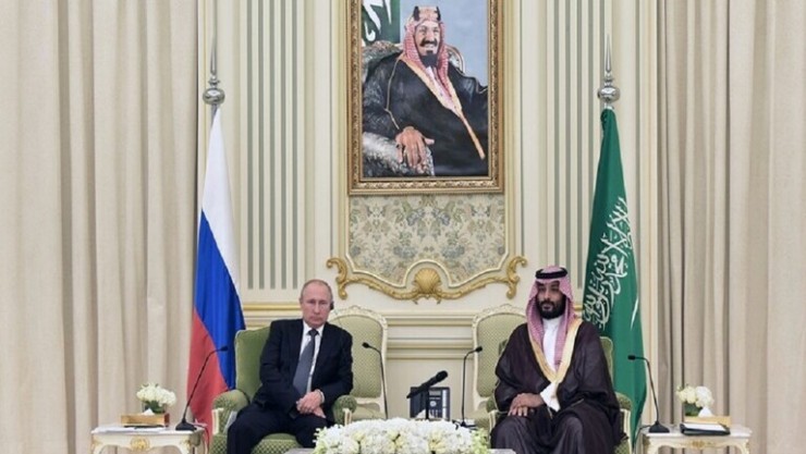 الرئيس الروسي يبحث مع ولي العهد السعودي تقوية العلاقات التجارية ومشروعات الاستثمار والطاقة