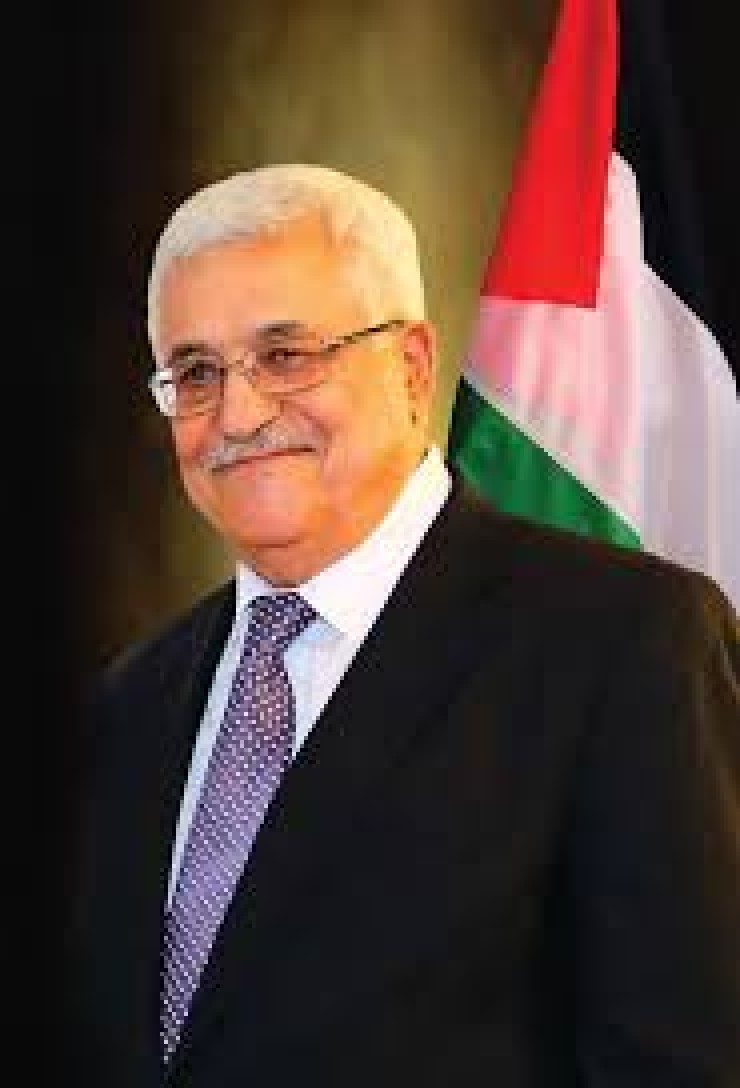 الرئيس عباس يتسلم التقرير السنوي لديوان الرقابة المالية 