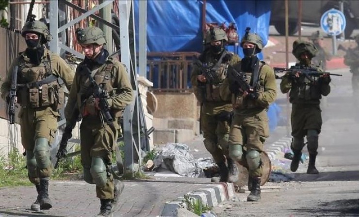 صحيفة الأخبار: إسرائيل تسعى بكل السّبل لإخماد النار المشتعلة في الضفة
