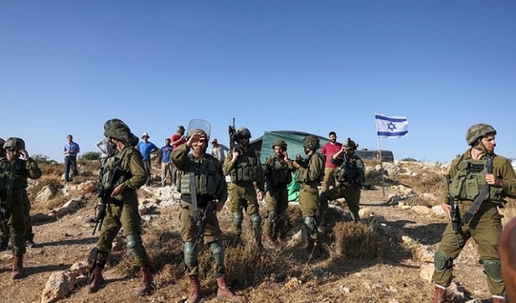 ضابط إسرائيلي: الجيش يرتكب جرائم حرب في الضفة