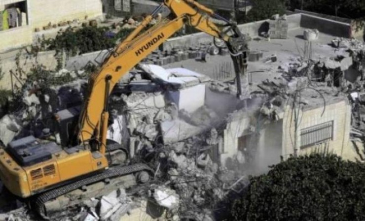 إسرائيل تصدر قرار بتدمير منزلي مهند شحادة وحسن قطناني 