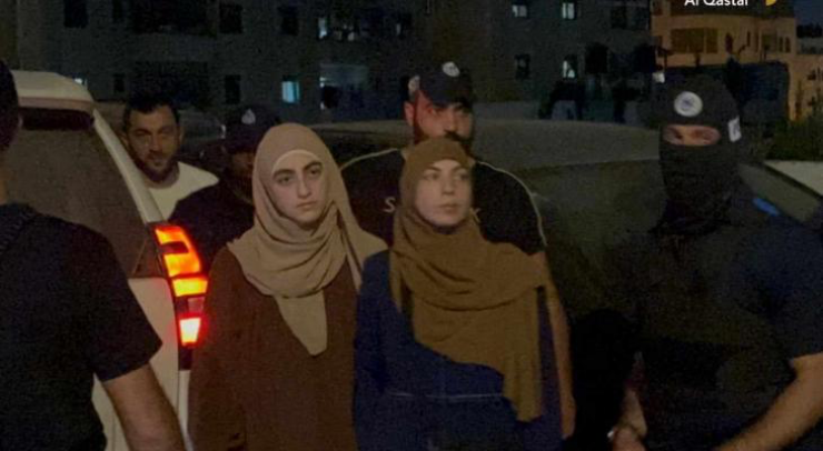 محدث: الاحتلال يُفرج عن عائلة الشهيد الزعانين بعد اعتقالهم من منزلهم في بيت حنينا