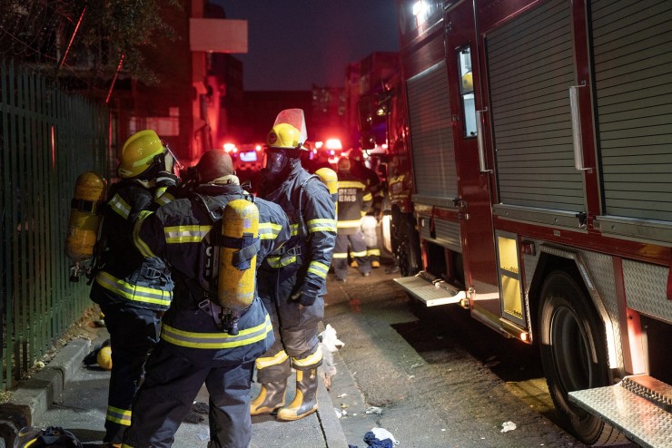 مصرع 52 على الأقل بحريق في جوهانسبرغ