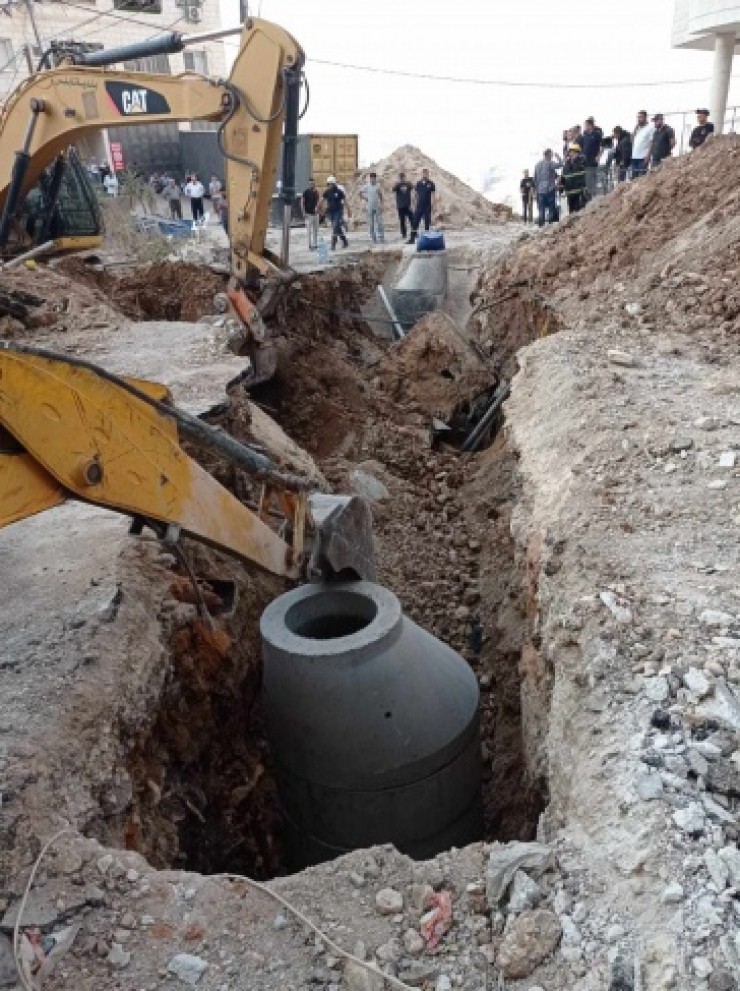 وفاة عاملين إثر حادث انهيار جدار ترابي غرب نابلس