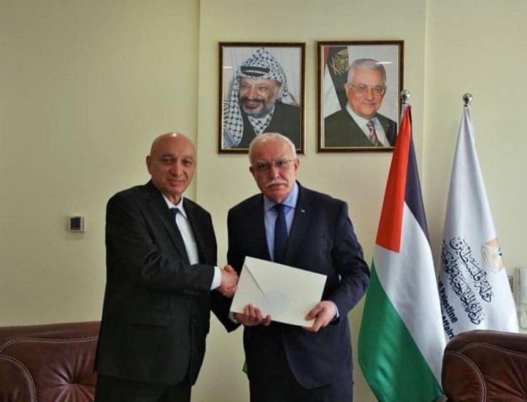 المالكي يتسلم نسخة من أوراق اعتماد سفير جمهورية أذربيجان لدى دولة فلسطين 