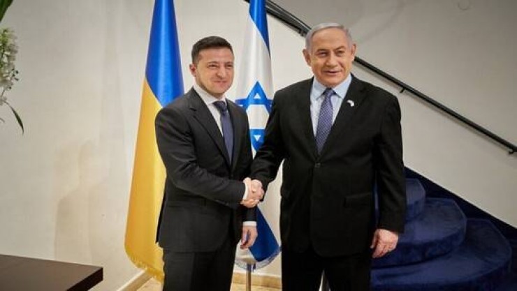 نتنياهو يهاتف زيلينسكي ويبحث معه مواصلة المساعدات الإسرائيلية لأوكرانيا