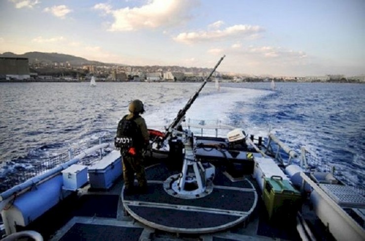 بحرية الاحتلال تعتقل اثنين من الصيادين ببحر رفح جنوب القطاع
