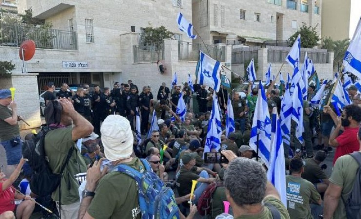 إسرائيل: اندلاع مواجهات بين الشرطة الإسرائيلية والمتظاهرين