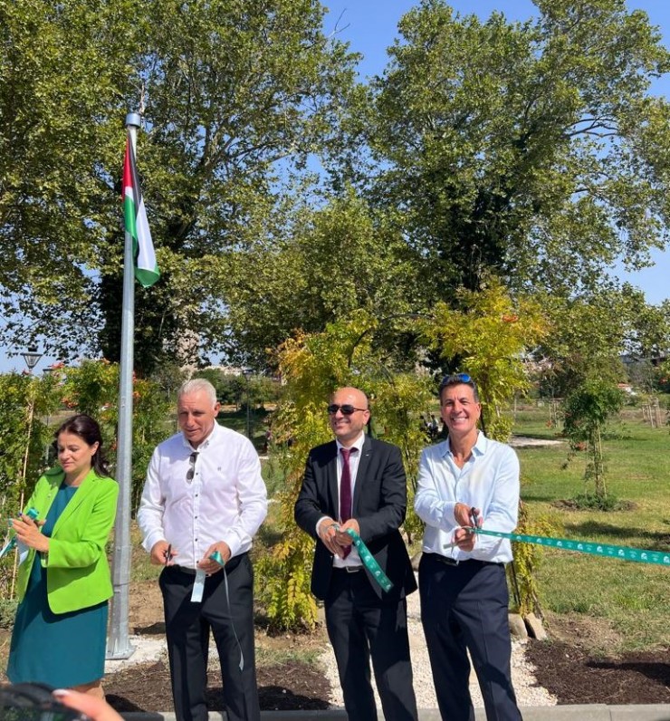 بلغاريا: رفع علم فلسطين في الحديقة الدولية بمدينة بزارشيك 