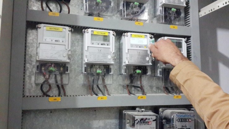 كهرباء غزة تصدر تنويهاً للمواطنين يتعلق بخدمة شحن عدادات مسبقة الدفع الذكية