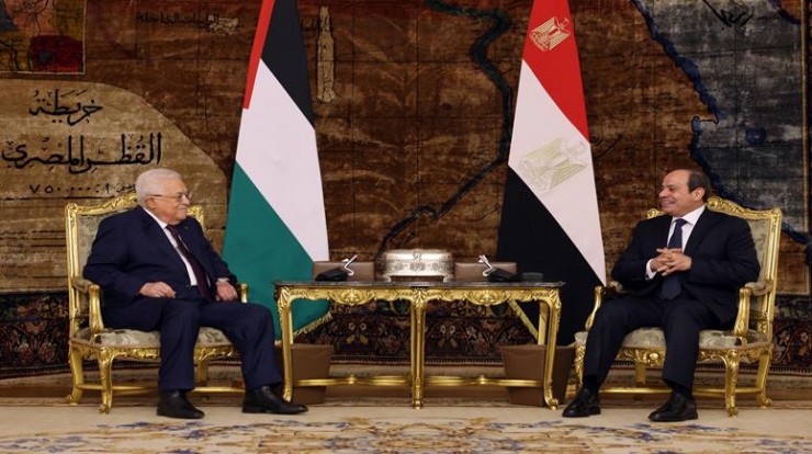 تفاصيل اجتماع الرئيس عباس مع نظيره المصري