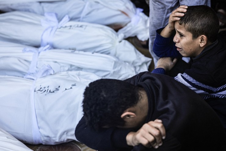 شهداء وجرحى في قصف إسرائيلي لمنزلين في رفح