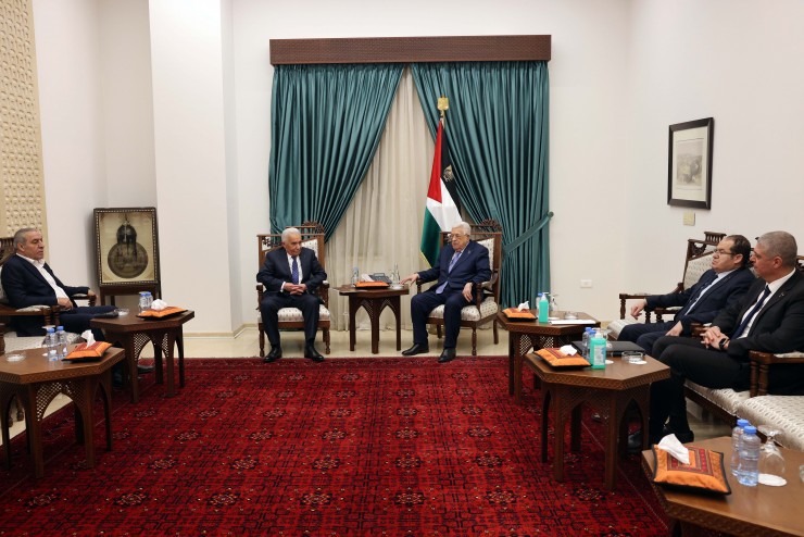 الرئيس عباس يقبل استقالة رئيس مجلس القضاء الأعلى