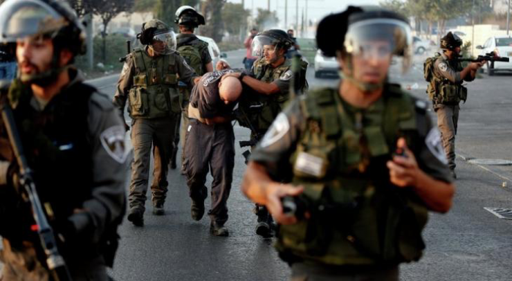 اعتقالات إسرائيلية تطال 24 فلسطينيا من الضفة الغربية