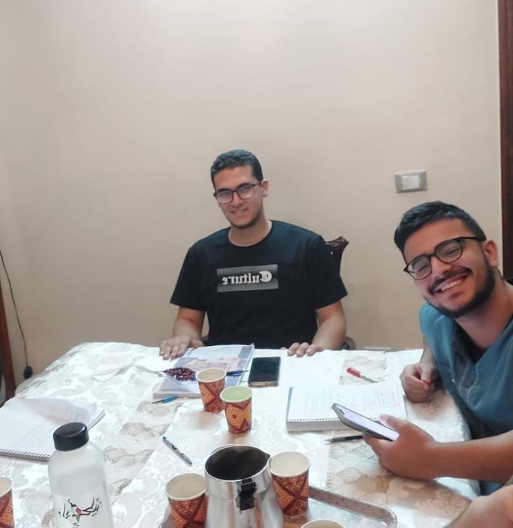 الطالب 