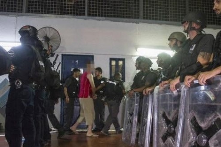 شؤون الأسرى توثق شهادات مروعة عن معاناة معتقلي غزة بسجن 