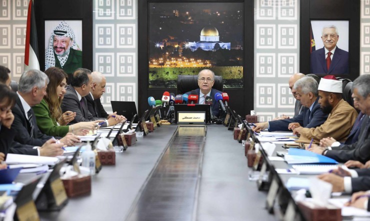 الحكومة تطالب منظمات الصحة الدولية والصليب الأحمر وهيئات الأمم المتحدة للتوجه إلى جنين والضغط لرفع الحصار عن المستشفيات