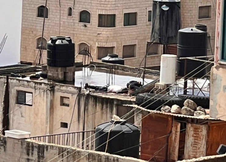 قوات الاحتلال تحاصر منزلا في بلدة قباطية بجنين