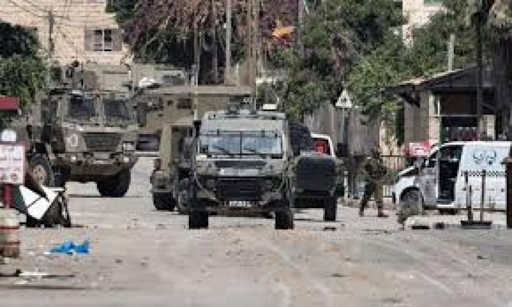 نابلس: قوات الاحتلال تهدم محطة وقود في اللبن الشرقية