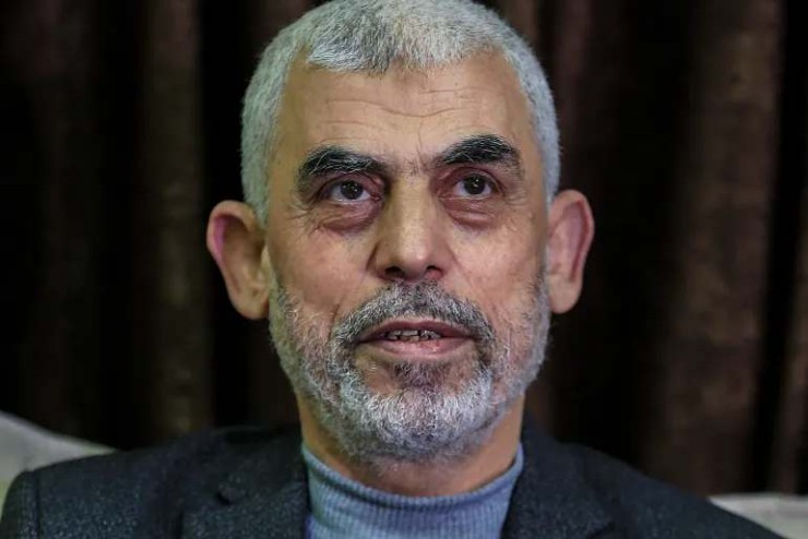 رسمياً: الاحتلال يعلن مقتل السنوار واثنين آخرين كانا معه