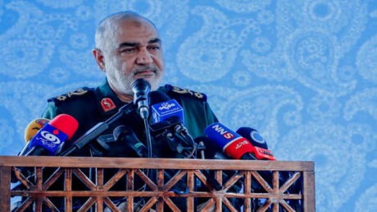 الثوري الإيراني يكشف سبب عدم تدخله في أحداث سوريا الأخيرة رغم علمه المسبق بحركة المسلحين