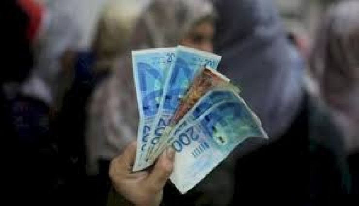 المالية: رواتب الموظفين اليوم بنسبة لا تقل عن 70 % وبحد أدناه 3500 شيقل 