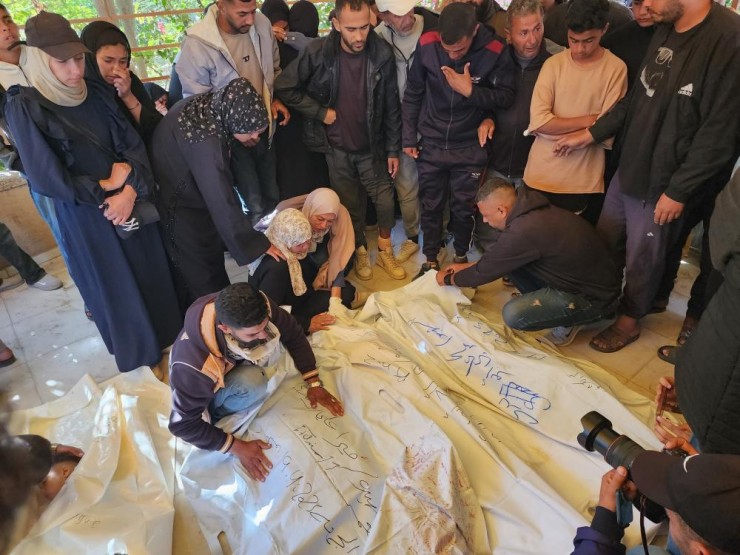 92 شهيدًا و219 إصابة وصلوا مستشفيات غزة خلال 48 ساعة الماضية
