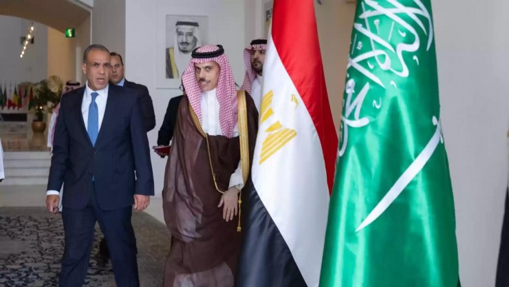 الرياض : اجتماع سعودي- مصري يجدد رفضه الكامل تهجير الشعب الفلسطيني من قطاع غزة