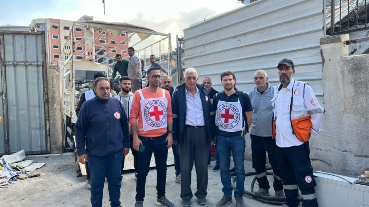 بالتنسيق مع الصليب الأحمر.. الهلال الأحمر الفلسطيني يعزز قدرات مستشفى الأمل بالأوكسجين