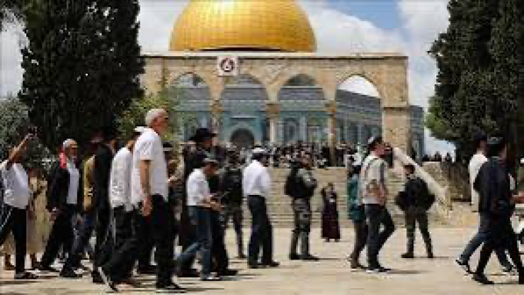 القدس المحتلة: مستوطنون يقتحمون المسجد الأقصى
