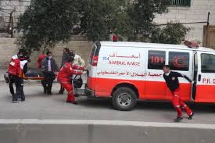  غزة: الهلال الأحمر ينفذ عملية إخلاء طبي ناجحة من منطقة قيزان النجار إلى مستشفى الأمل