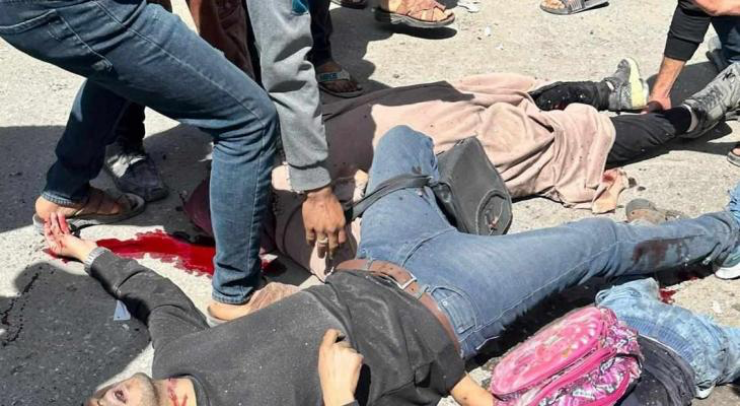 7 شهداء بقصف خيمة للنازحين في غزة