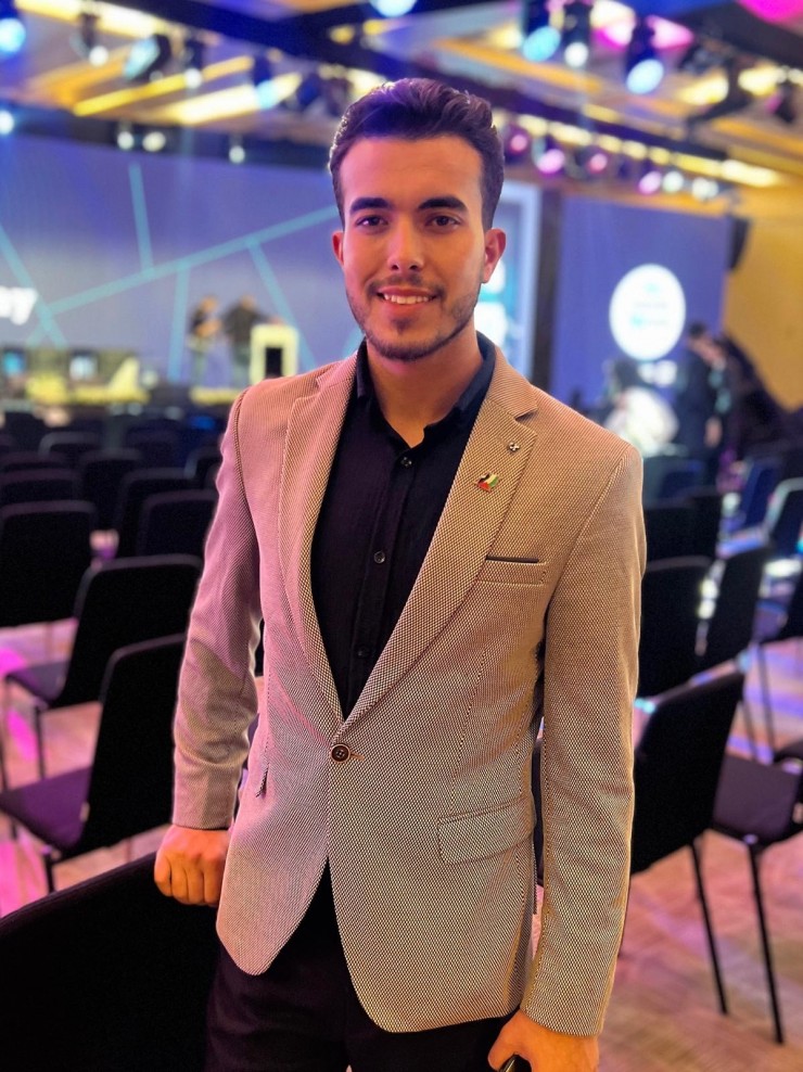 من الميدان إلى الشاشة: كيف شكلت التكنولوجيا والإعلام حرب غزة بعد 7 أكتوبر
