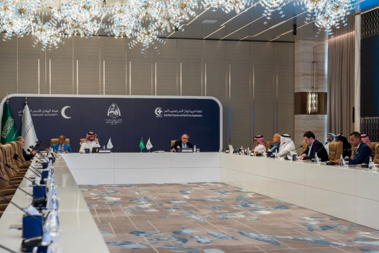الهلال الأحمر الفلسطيني يسلط الضوء على الأوضاع الإنسانية في غزة خلال اجتماع المنظمة العربية