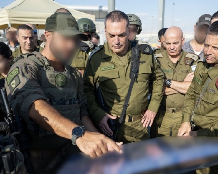 زامير يأمر بتعليق مرور القوافل من الأردن إلى غزة حتى انتهاء التحقيق واستخلاص الدروس