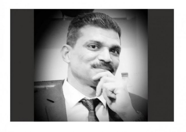 الحُرُّ يُخفي ويصْبِرُ