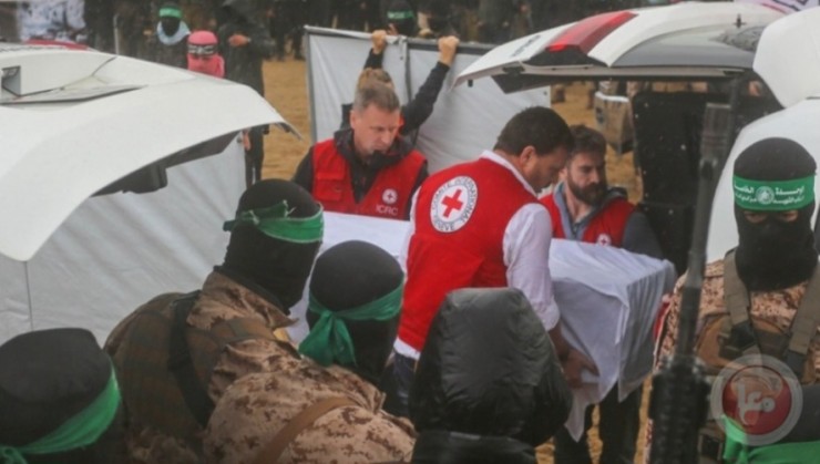 القيود على غزة مستمرة رغم استعداد حماس لتسليم جثامين الأسرى