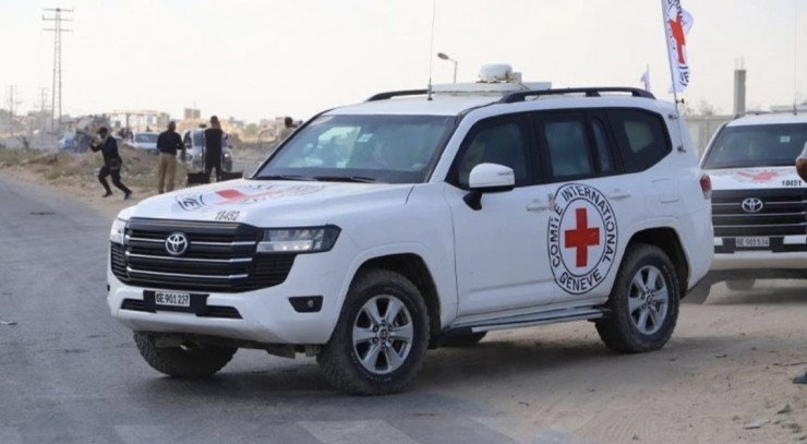 حماس: منع إسرائيل زيارات الصليب الأحمر للأسرى الفلسطينيين انتهاك سافر لحقوقهم وللقانون الدولي