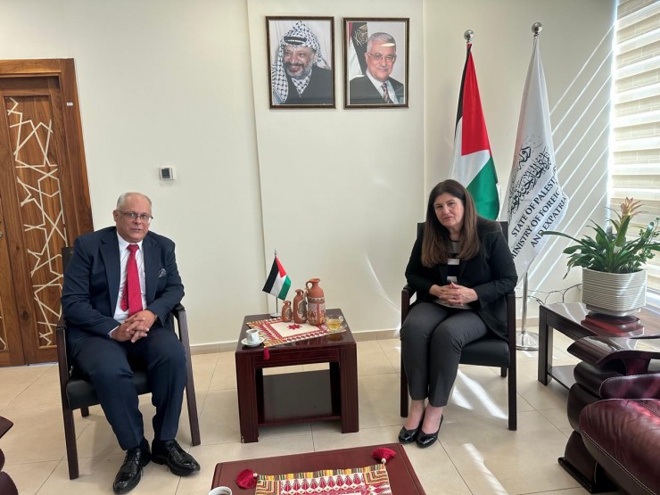  تفاصيل لقاء الحملة الأكاديمية الدولية مع وزيرة الخارجية الفلسطينية