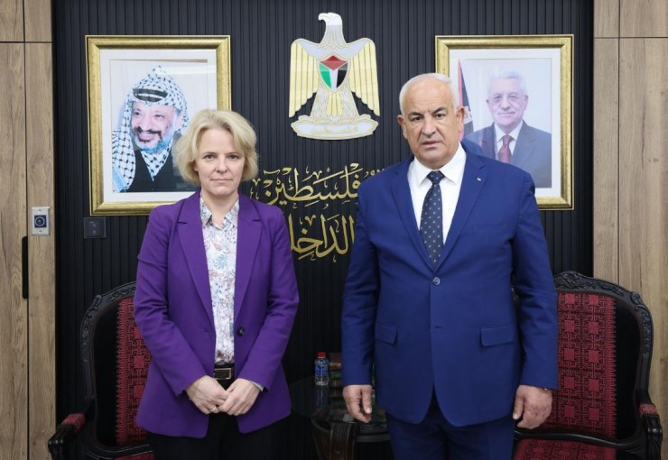 وزير الداخلية يستقبل سفيرة سويسرا لدى دولة فلسطين