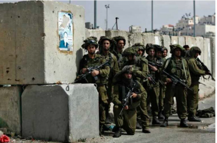 مواجهات مع قوات الاحتلال في بلدة حزما شمال شرق القدس