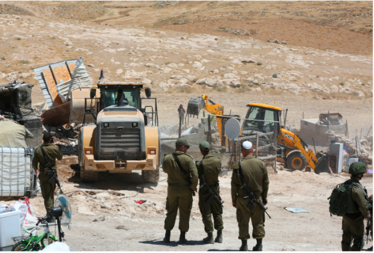 قوات الاحتلال تغلق طريق واد أم سلمونة جنوب بيت لحم