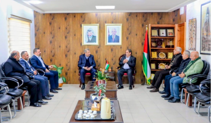 خوري يلتقي محافظ بيت لحم لبحث التحضيرات لأعياد الميلاد المجيدة