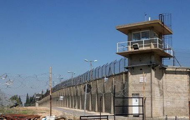 هيئة الأسرى: أوضاع إنسانية مأسوية في سجني عوفر والنقب 