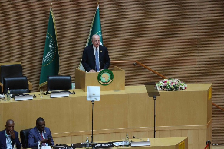 مصطفى يشارك في القمة التاسعة والثلاثين للاتحاد الأفريقي ممثلا عن الرئيس محمود عباس