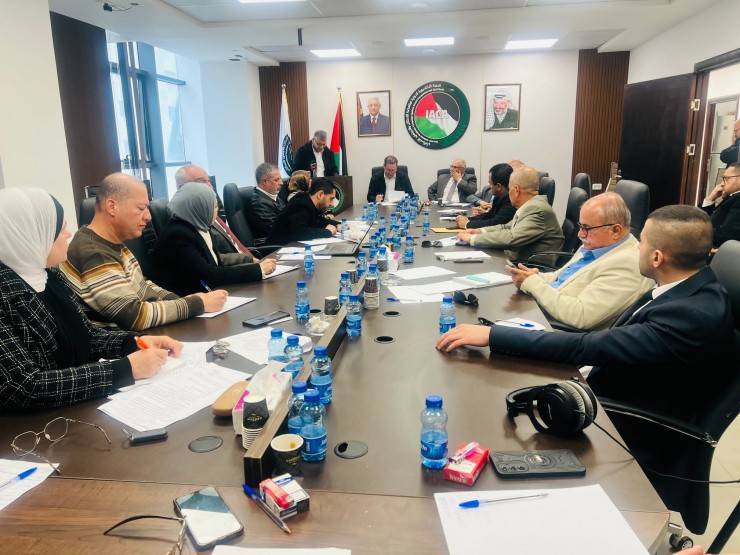 وسط حضور أكاديمي وقانوني واسع 