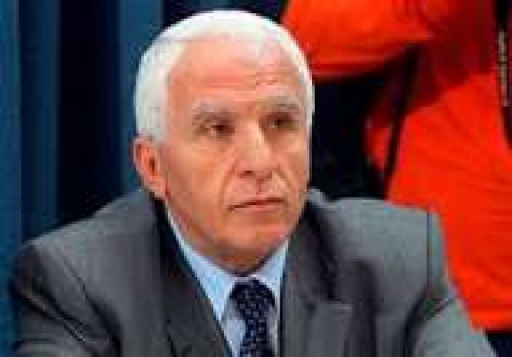 تقرير خاص.. لماذا تغيّر خطاب عزام الأحمد تجاه حماس مؤخرًا؟