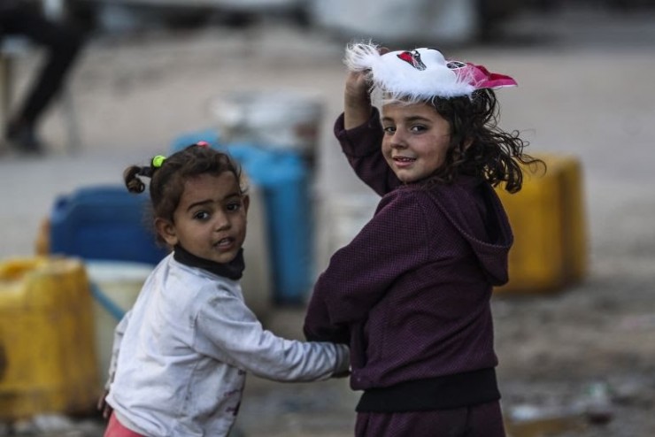 تقرير: يوم الطفل الفلسطيني.. طفولة مُحاصرة بوجع الواقع وقسوة الفقد