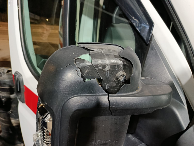 مستوطنون يهاجمون مركبة إسعاف جنوب نابلس