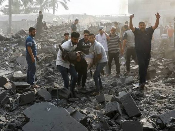 5 شهداء بينهم 3 من عائلة واحدة جراء قصف إسرائيلي على غزة